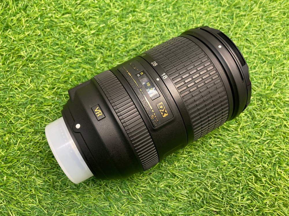 Nikon 18-300mm 3.5-5.6G ED AF-S VR DX