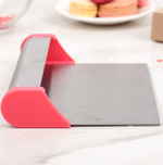 Шпатель кондитерский с ручкой, 15,5×13 см, цвет МИКС