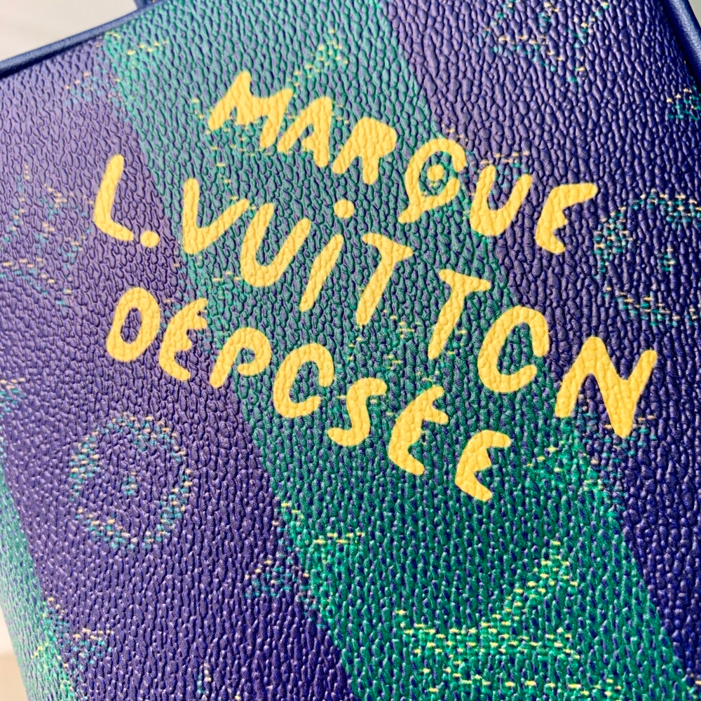 Louis Vuitton Locker Dopp Kit