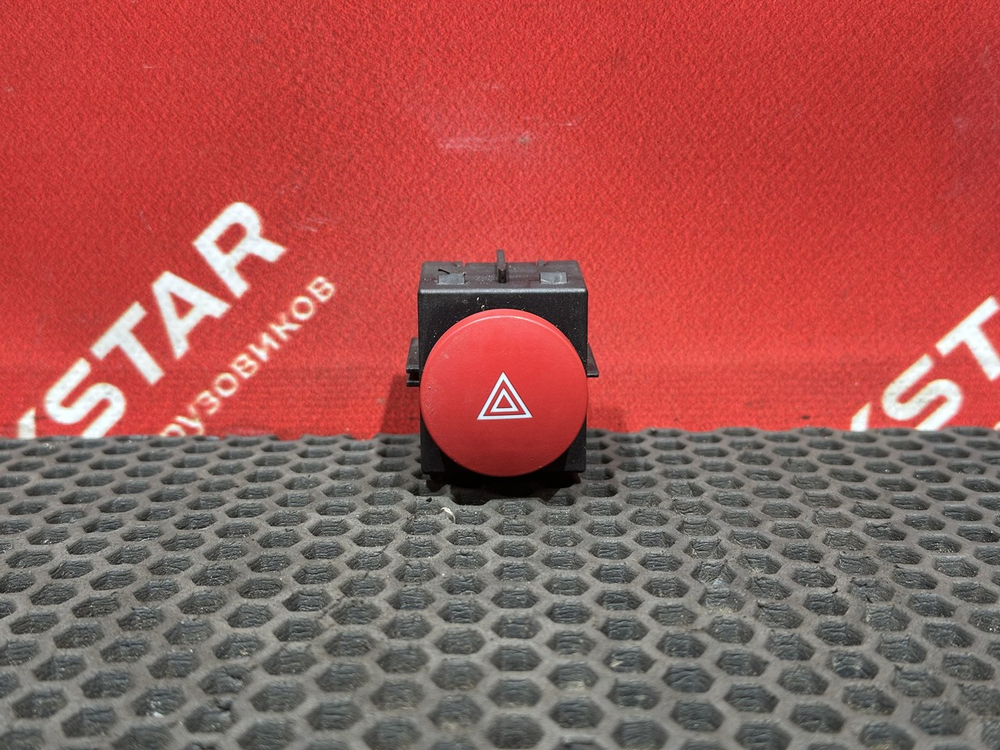 Кнопка аварийной сигнализации