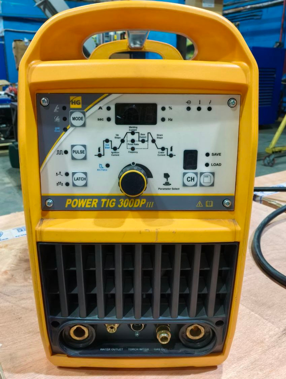 Аппарат аргонодуговой сварки HUGONG POWER TIG 300DP III уценка