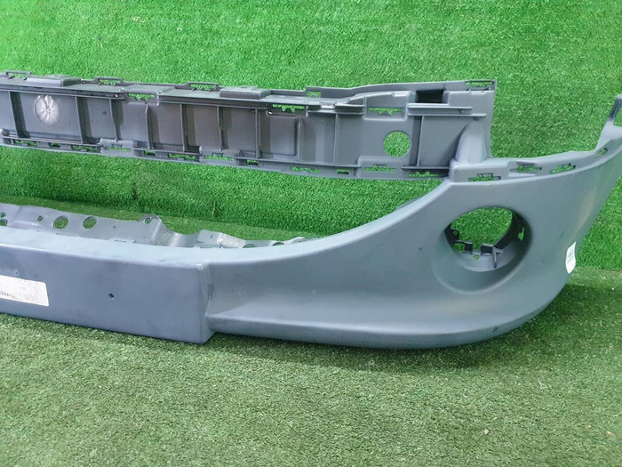 Бампер передний Peugeot 1007 (2005-2009)
