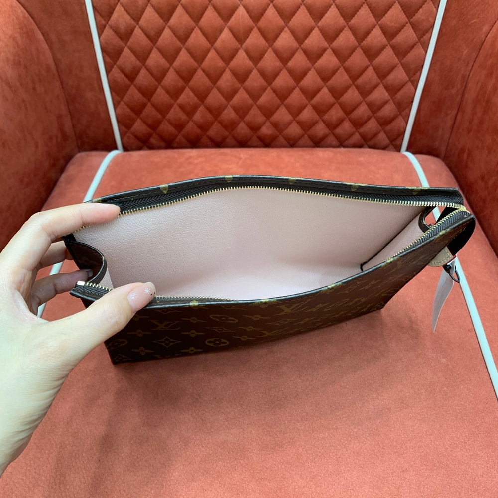Louis Vuitton Trio Toilet Pouch