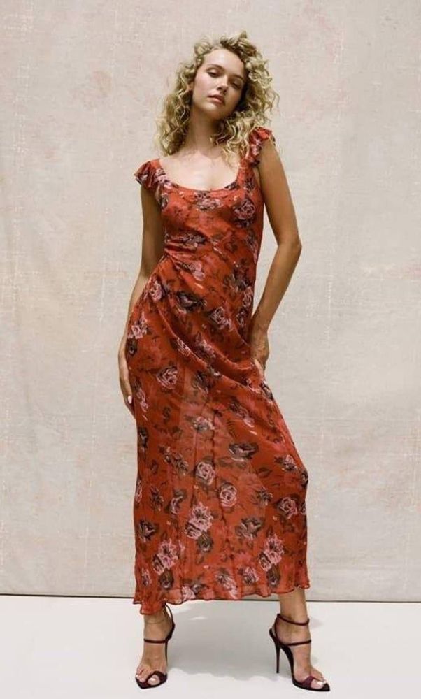Платье Balenciaga