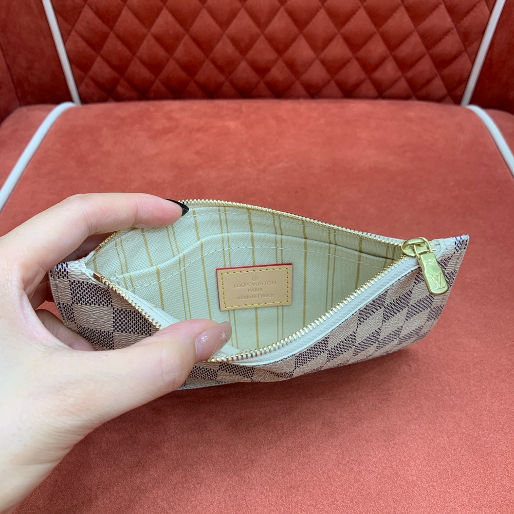 Louis Vuitton Neverfull PM