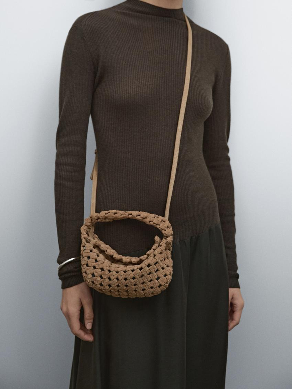 Massimo Dutti Маленькая кожаная сумка, песочный