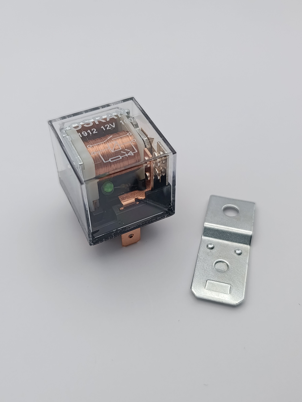 Реле универсальное автомобильное 12V 4 конта 100А с индикатором, с кронштейном, прозрачное