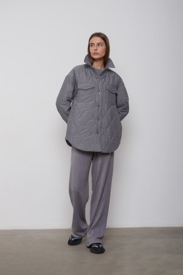 Куртка-рубашка стёганая AW015 серая - фото 8