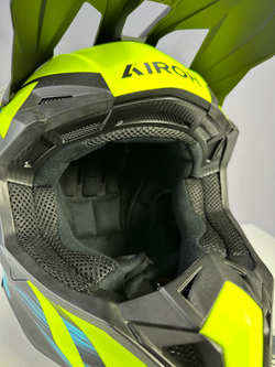 Шлем Airoh WRAAAP CYBER Yellow Matt