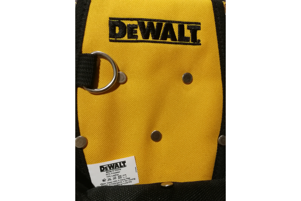 Поясной держатель DEWALT DWST1-75653