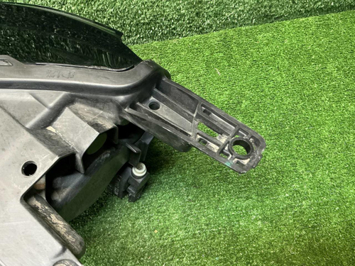 Фара правая Geely Coolray (2019-2024) LED