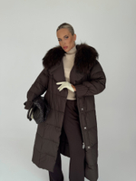 Пуховик с воротником и манжетами в длине миди