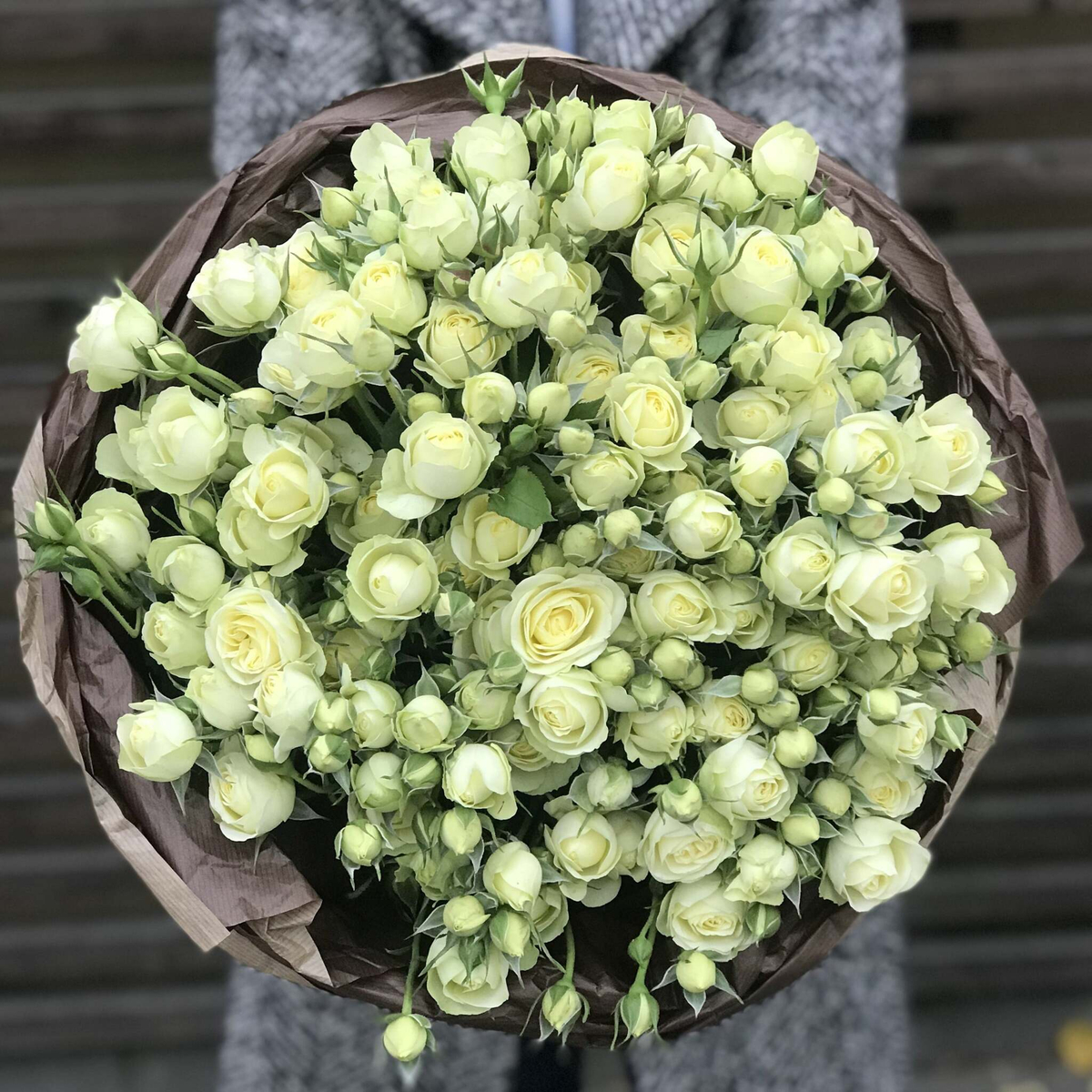 Крими Иден — букет романтических кустовых роз