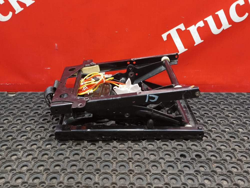 Механизм регулировки высоты сиденья 2023г.