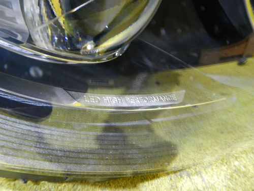 Битая Фара правая Mercedes E W213 (2016-2021) LED