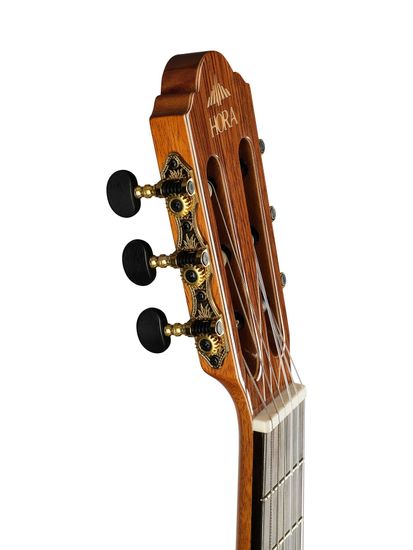 Классическая гитара 4/4, Hora SM602