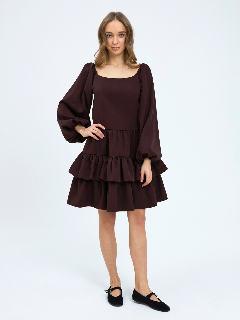 Платье праздничное ярусное с воланами для девочки коричневое