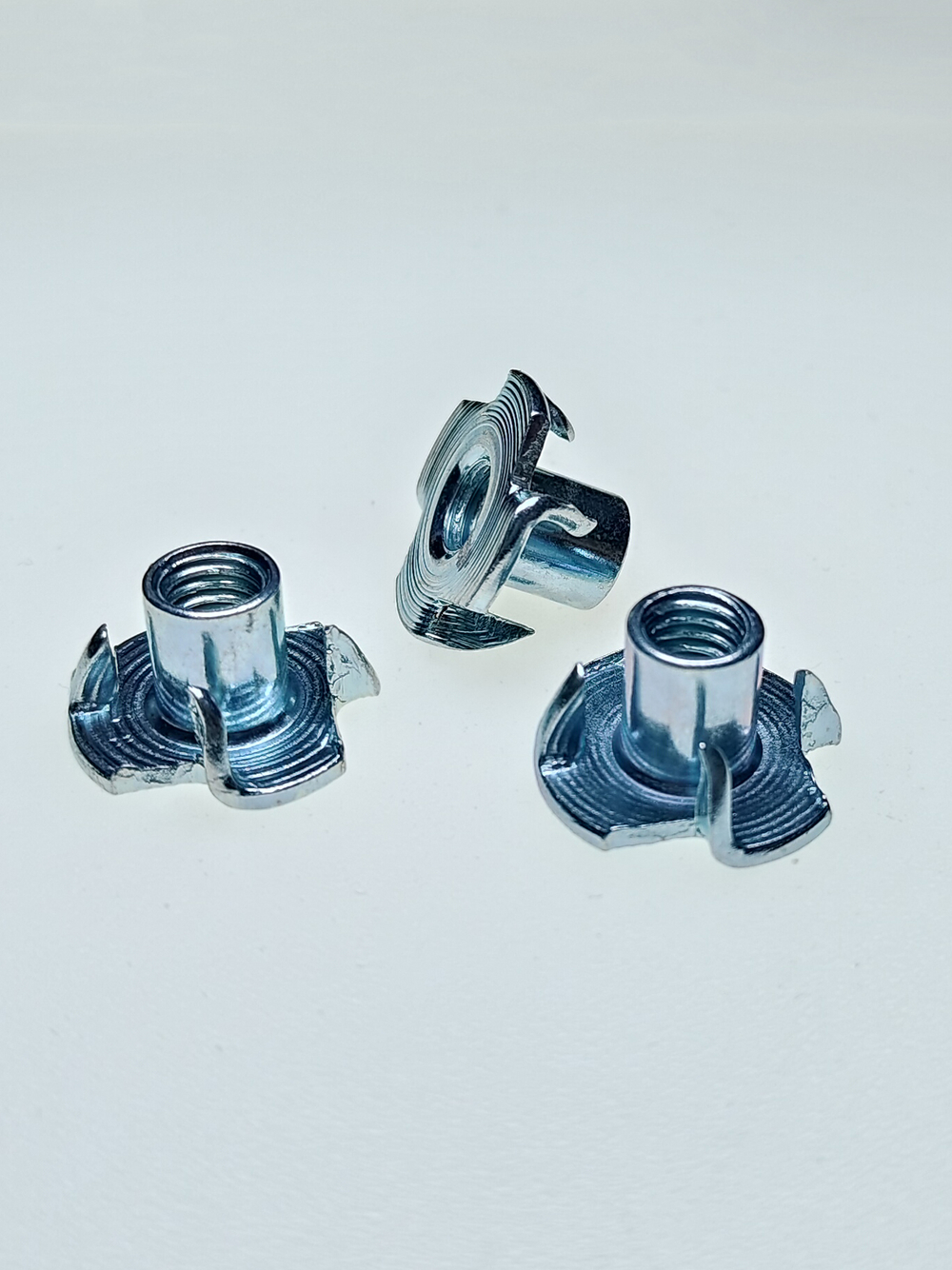 М6 ОЦ.Гайка крыльчатая (врезная) DIN1624 (10 шт.)