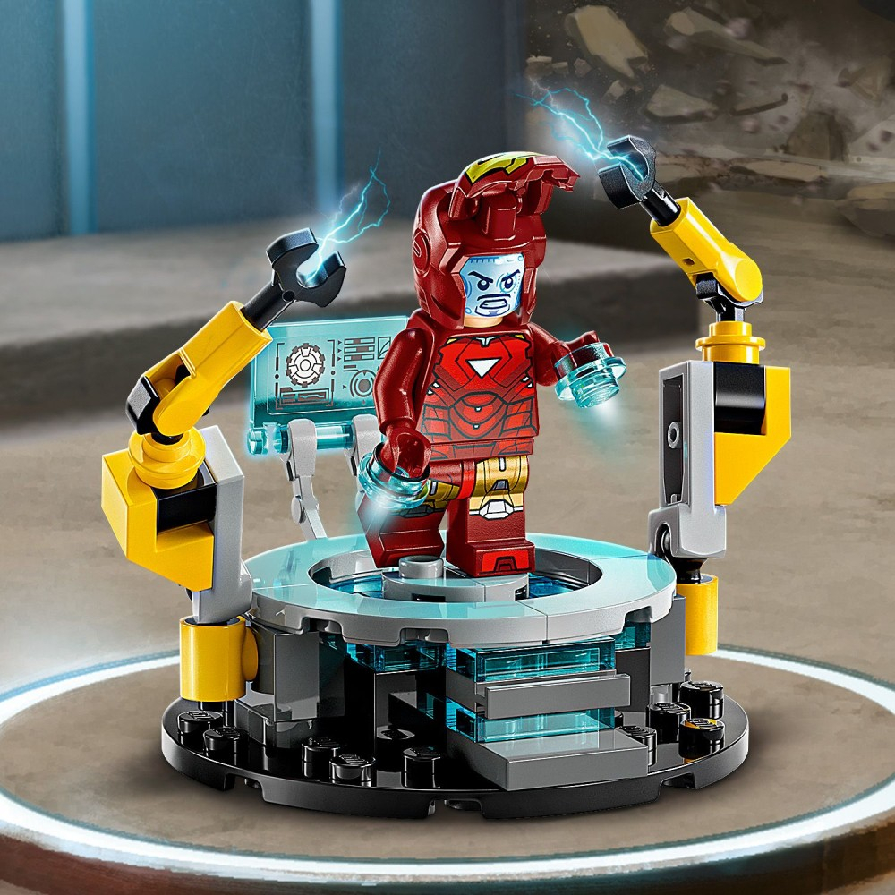 Конструктор LEGO Marvel Super Heroes 76315 Лаборатория Железного человека: Оружейная комната — фото 12