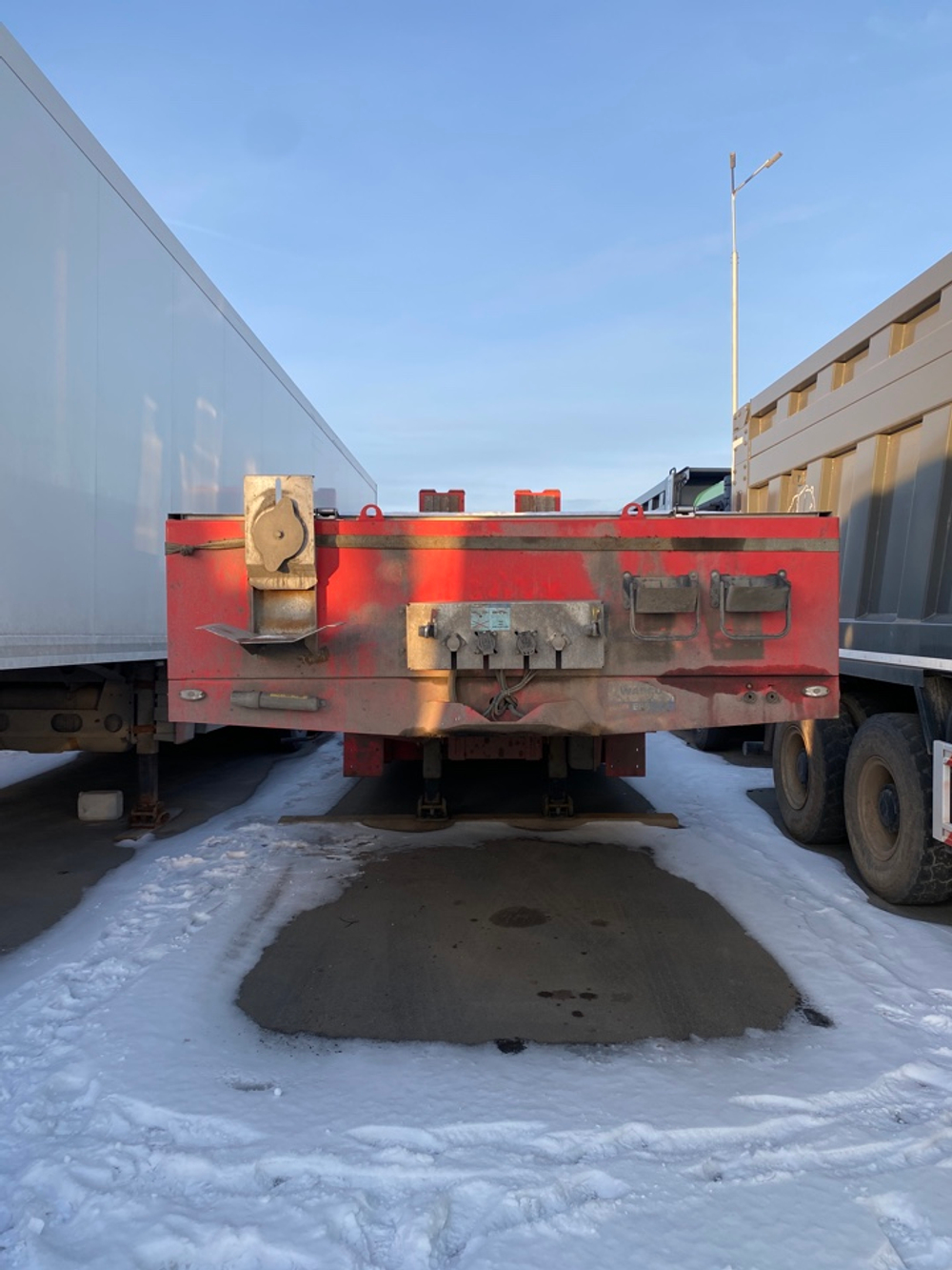 TIRKON TREYLER LWB4A Полуприцеп тяжеловоз 4 оси LWB4A (Раздвижной)