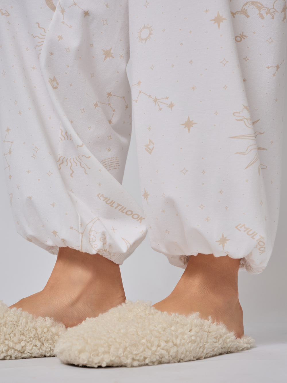 Пижама с брюками и лонгсливом "Зодиак"