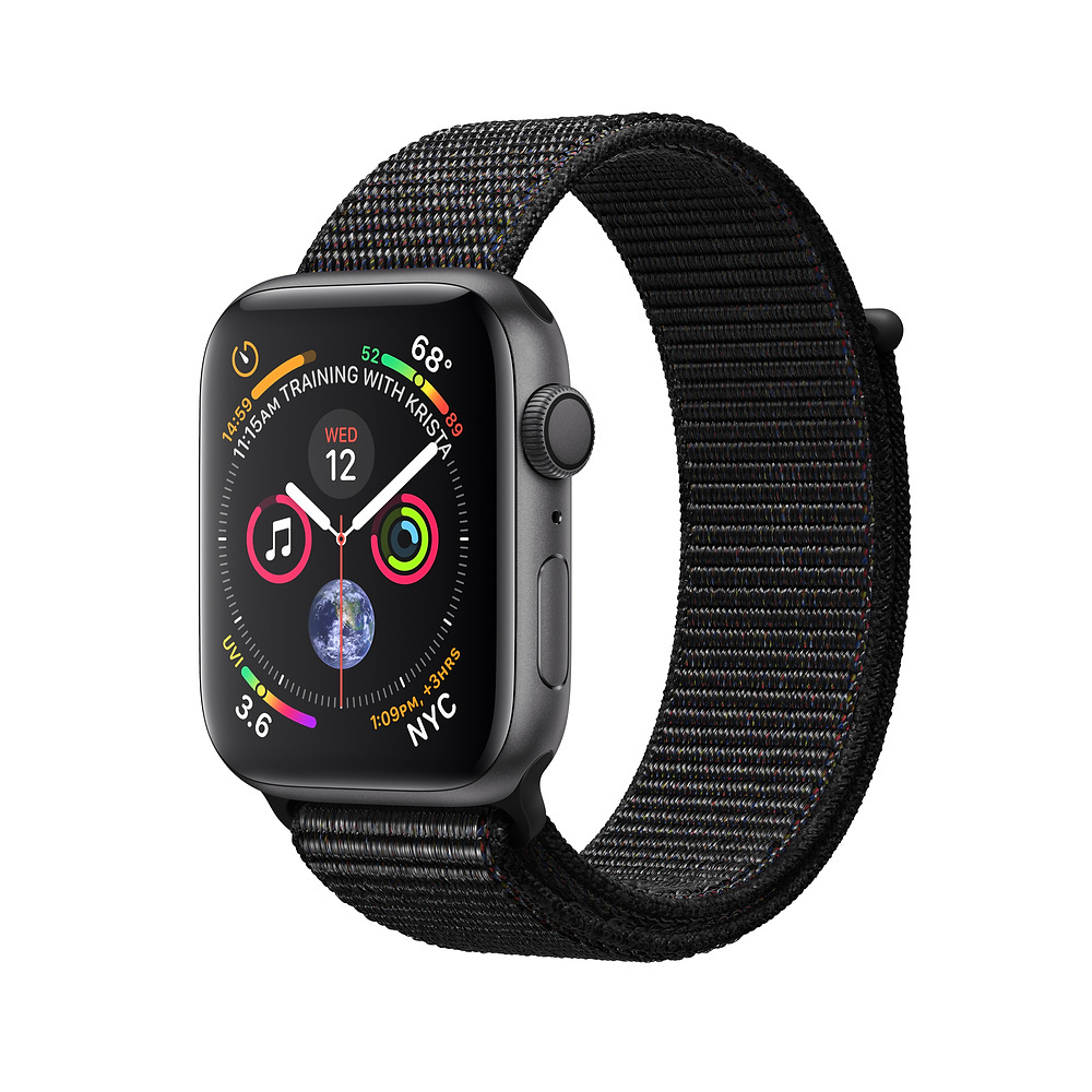 Apple Watch Series 4, 40 мм, корпус из алюминия цвета «серый космос», спортивный браслет чёрного цвета
