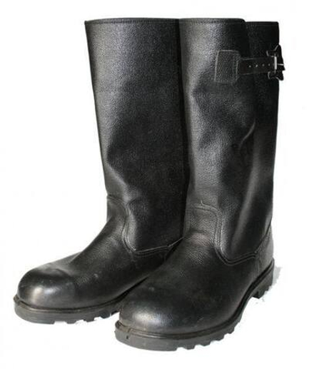 Сапоги кирзовые