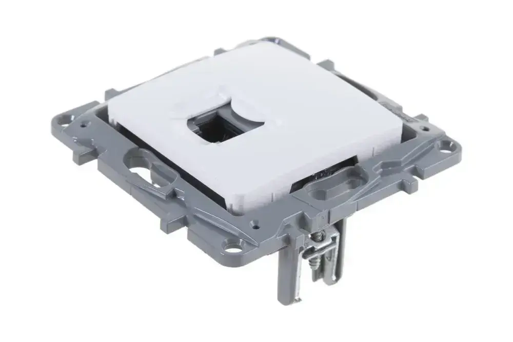 Розетка компьютерная RJ45 категория 5 UTP белая Legrand Etika