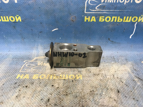 Клапан кондиционера TOYOTA PRIUS 1999