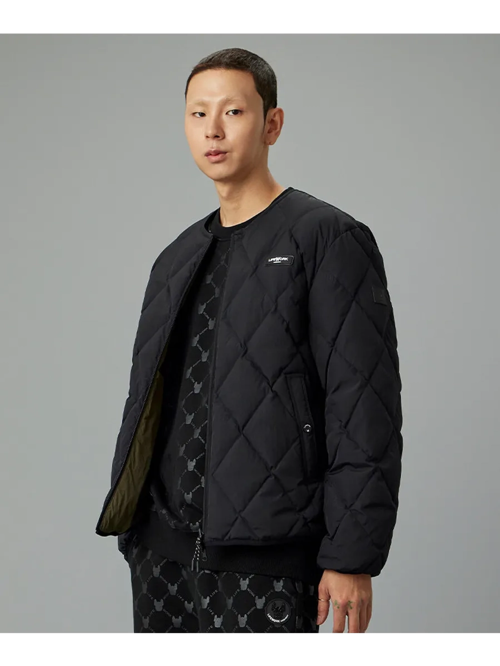 Двусторонний легкий стеганный пуховик без воротника