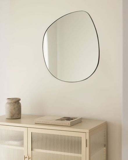 Ассиметричное настенное зеркало “Анора”