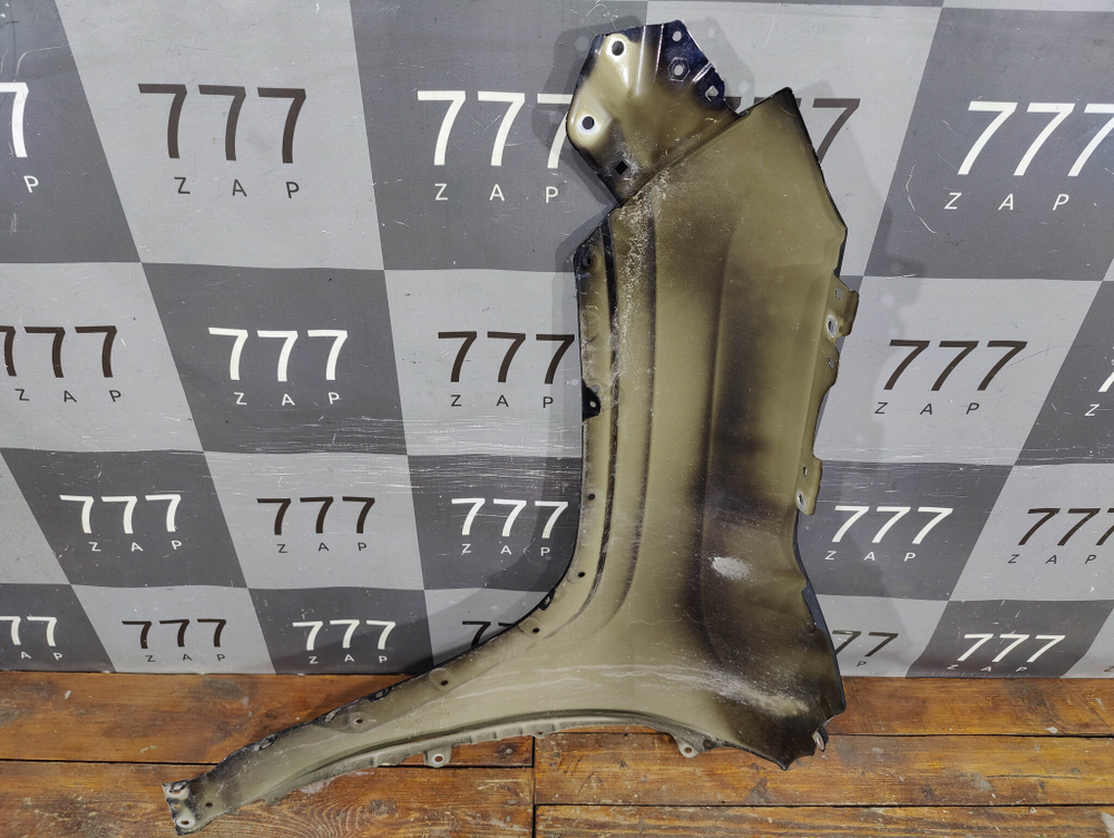 Крыло переднее правое  с дефектом RAV4 (XA50) 18-нв Б/У Оригинал 538110R160