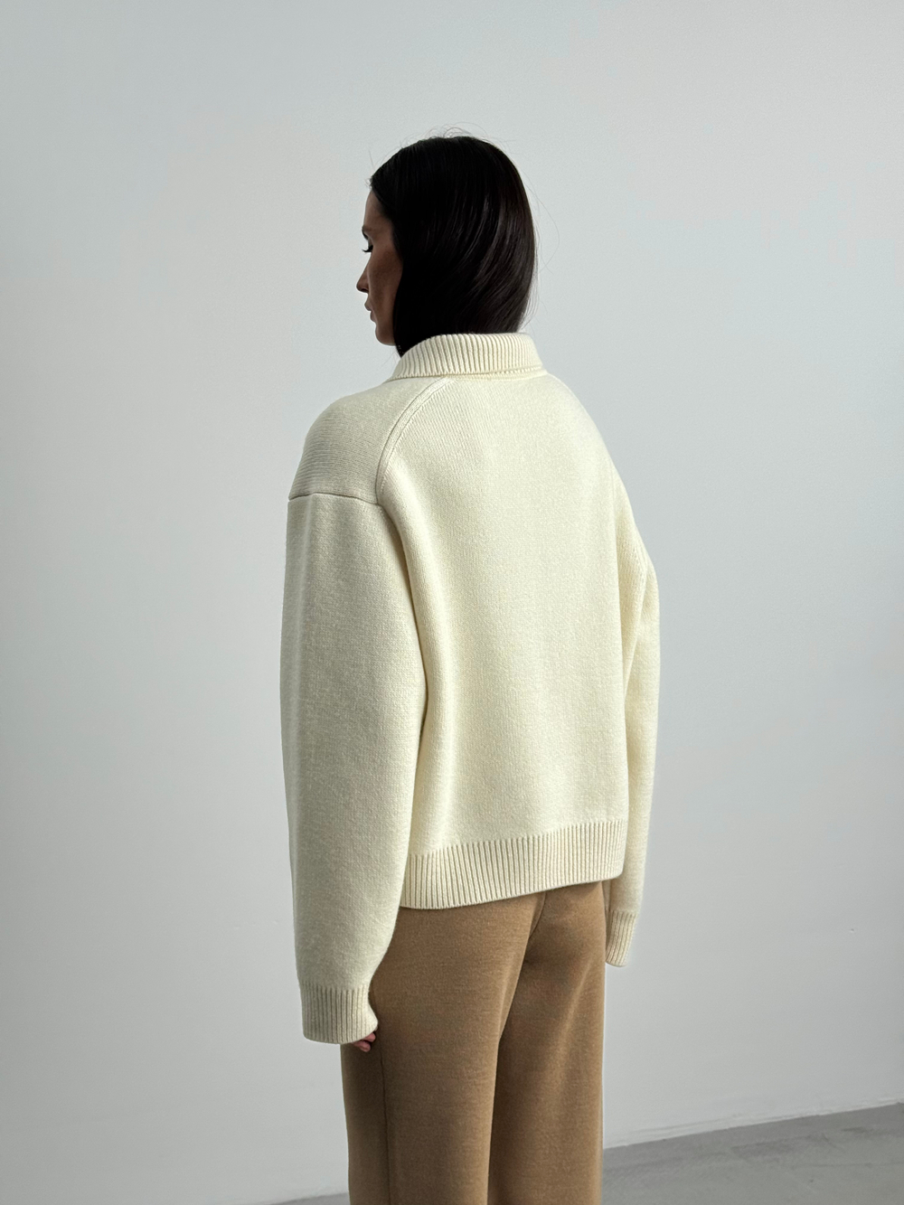 Бомбер DEEMA, молочный