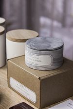 Свеча Дубовый мох и амбра, гипс, 80 / 200 мл.