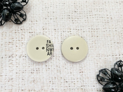 Пуговицы, d 2,5 см