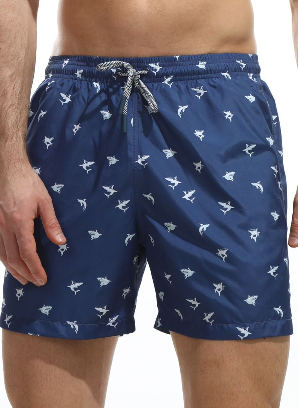 Синие пляжные шорты с принтом в виде акул (Размер: L) (Цвет: синий)