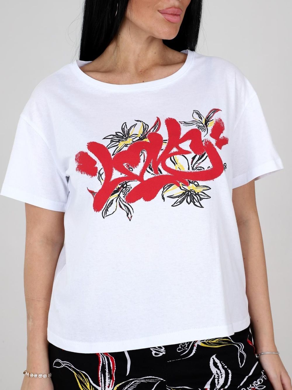 Охара - костюм белый Iv-capriz (Акция)