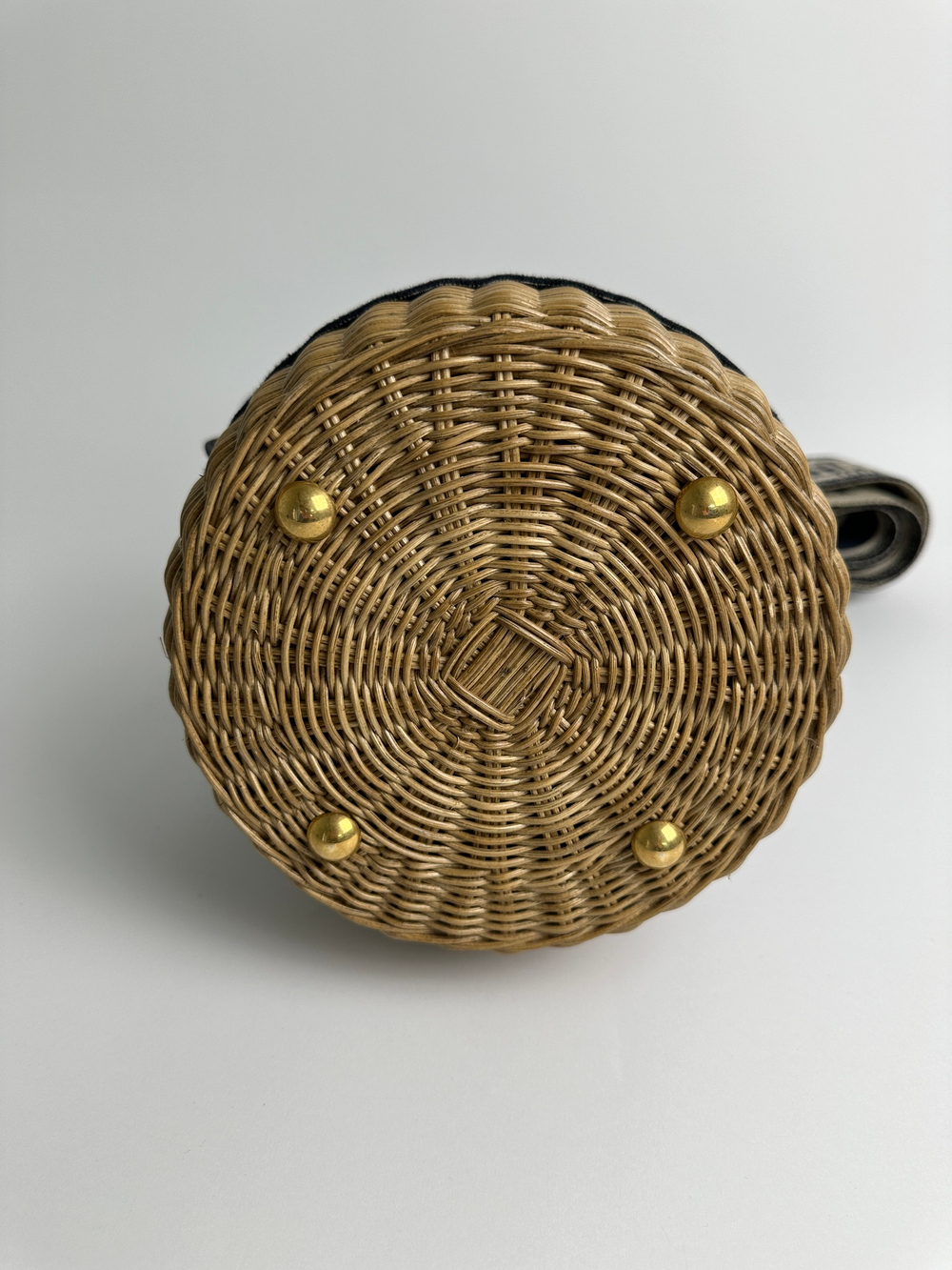 Сумка Christian Dior Brown Oblique Wicker Bucket