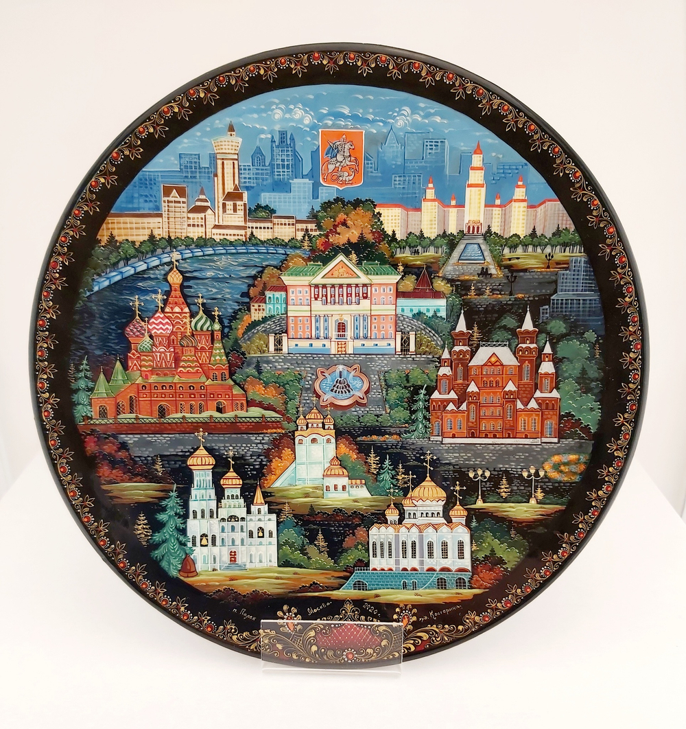 Тарелка " Москва" с росписью Палех в подарочном футляре