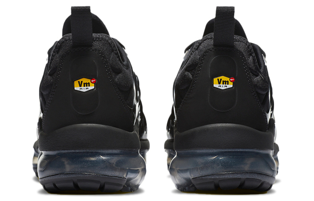 Кроссовки Nike Vapormax Plus "Triple Black" (Женская размерная сетка)