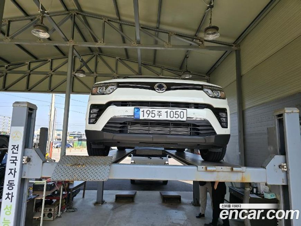 KG Mobility (Ssangyong) Very New Tivoli Бензин 1.5 2WD (05.2023)