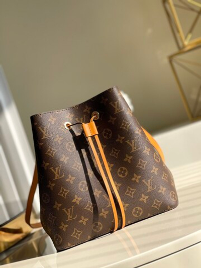 Louis Vuitton NeoNoe MM