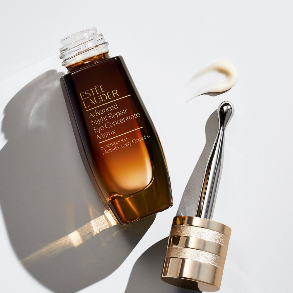 Estee Lauder Advanced Night Repair Eye Concentrate Matrix Synchronized Recovery - увлажняющий крем для глаз против морщин и темных кругов под глазами /   15  ml  / GTIN 887167554887
