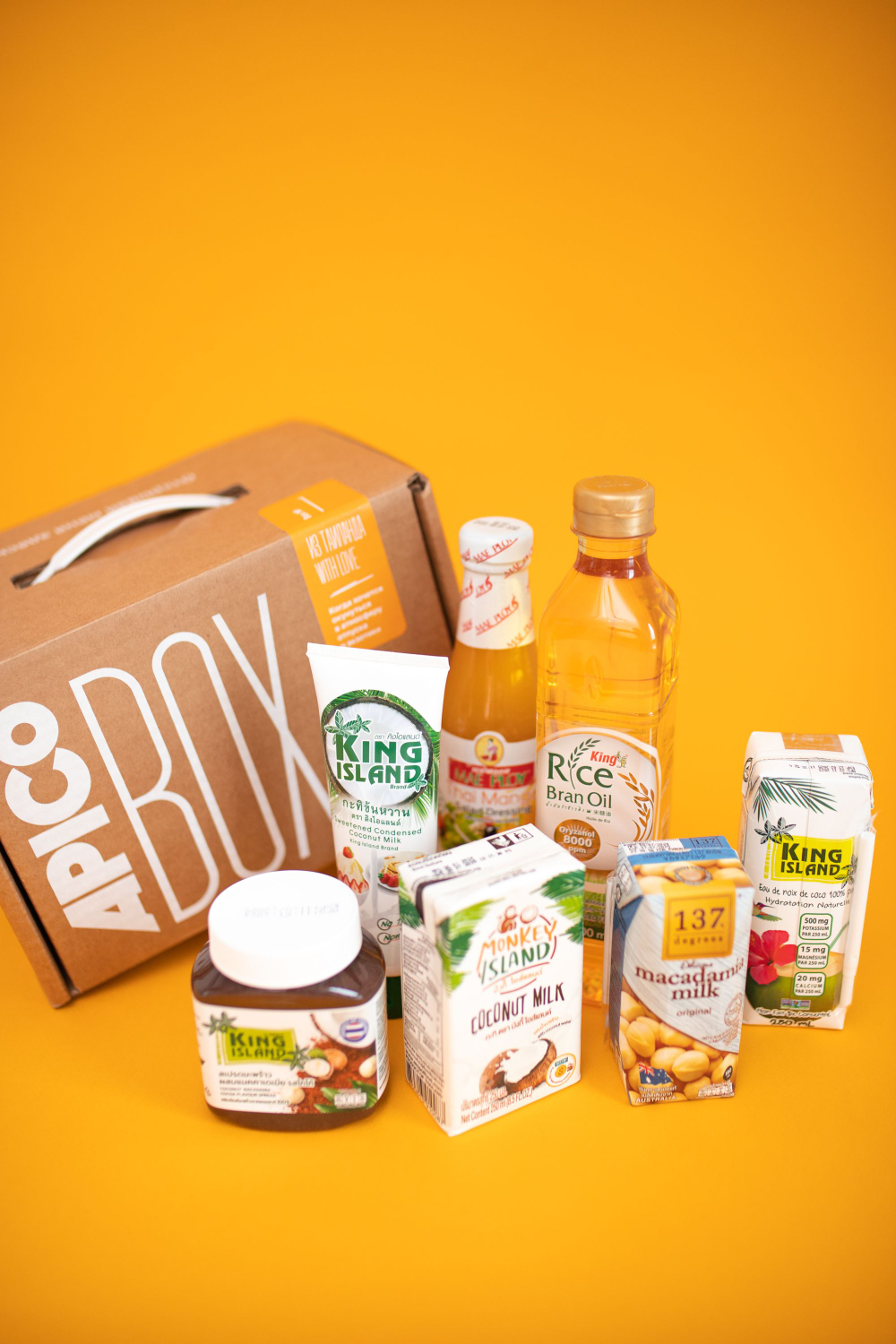 Набор тайские продукты APICO BOX №1 "Из Таиланда with love", подарочный набор из 7-ми тайских продуктов, подарок на Новый год