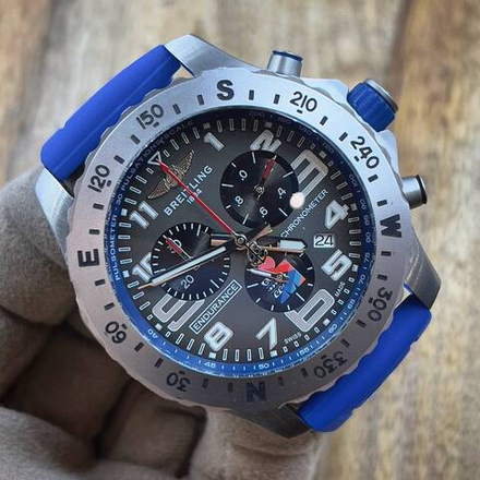 Часы Breitling