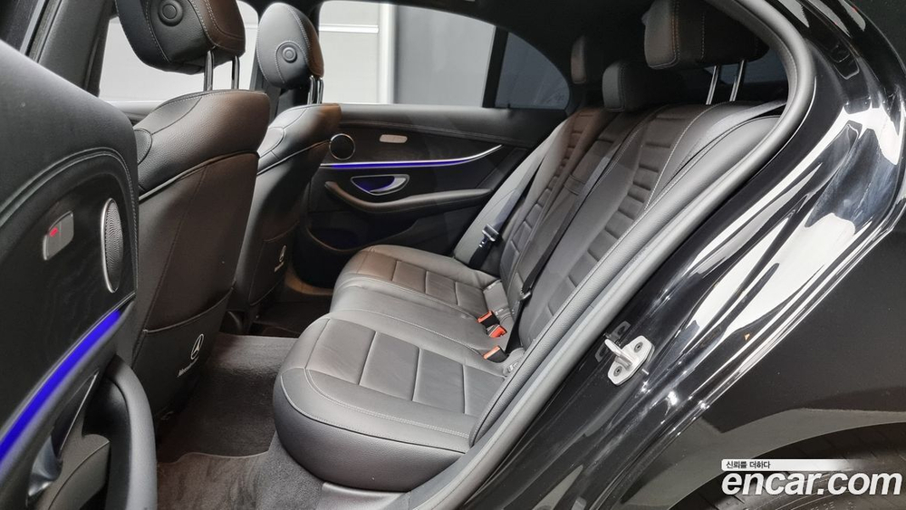 Mercedes-Benz E-Class W213 E250 AMG Line (10.2022)