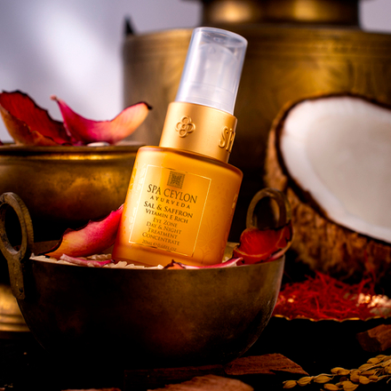 Обогащенный витамином Е концентрат для ухода за зоной вокруг глаз "САЛ И ШАФРАН" (20ml)