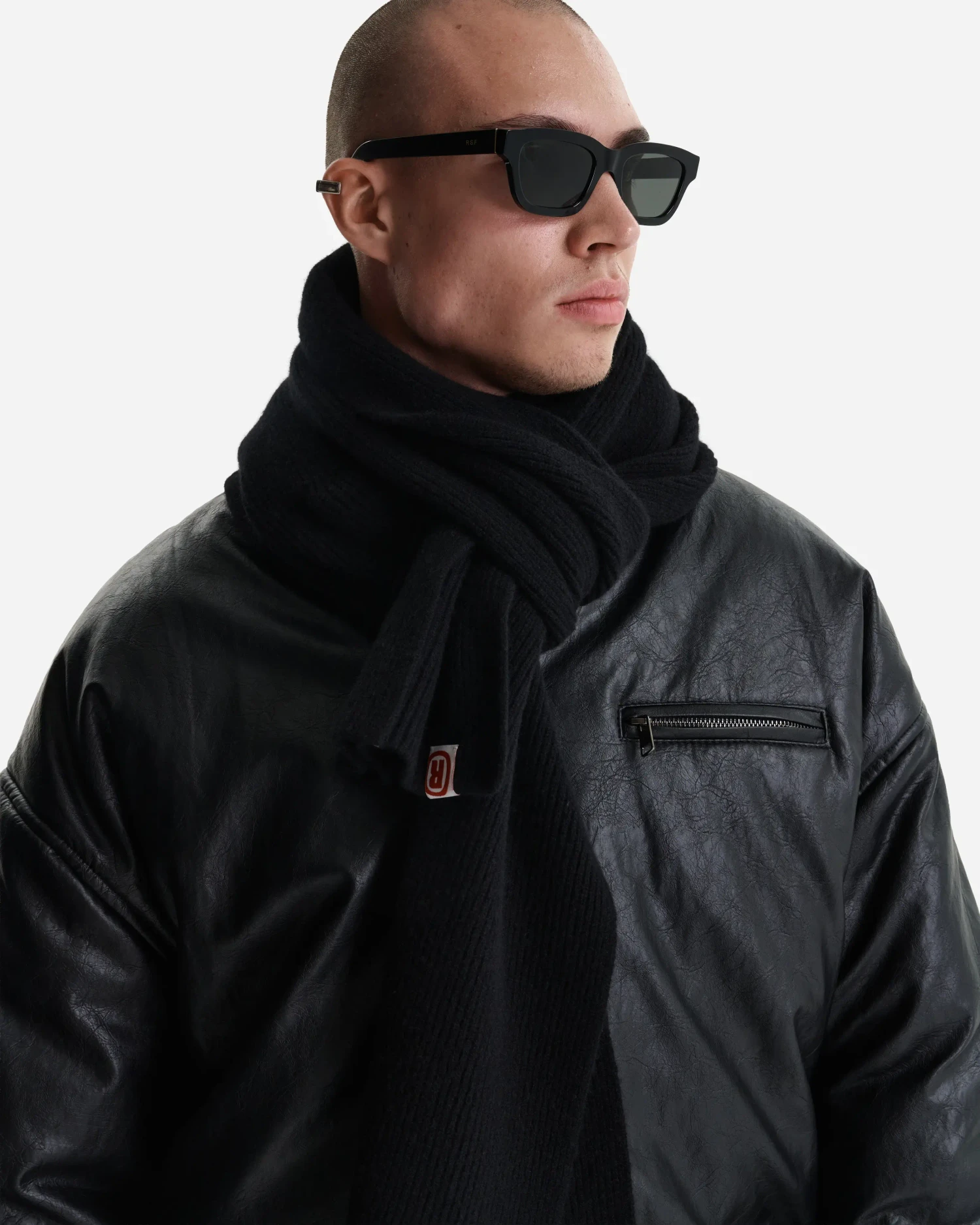 Шарф из шерсти мериноса черный