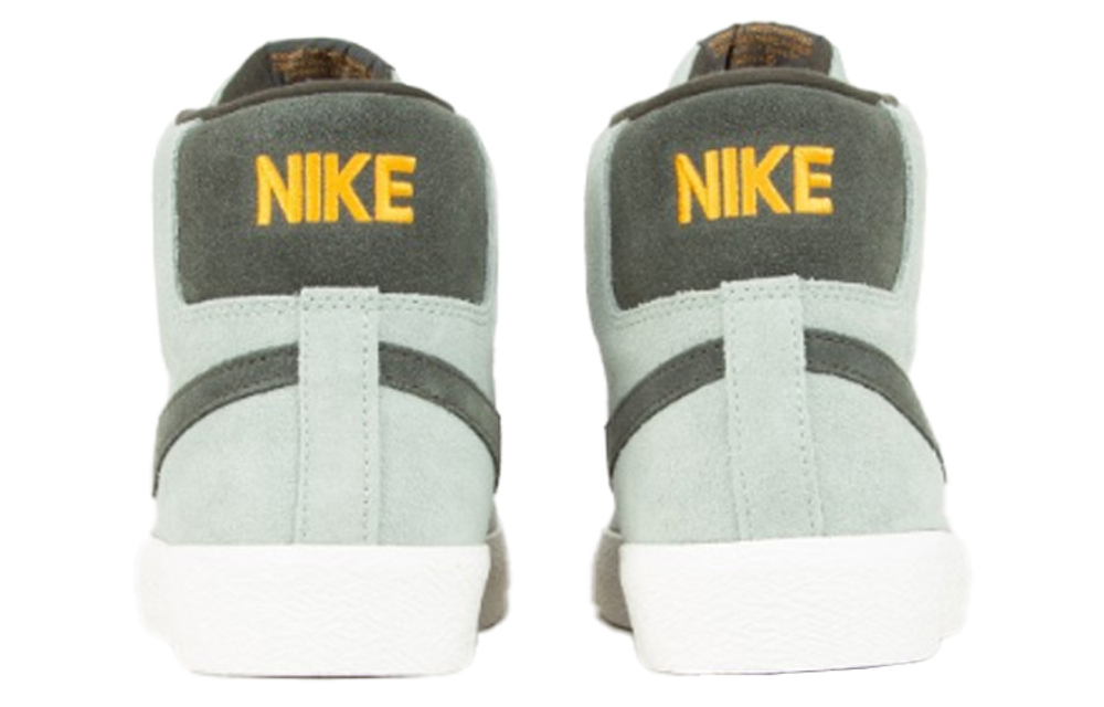 Кроссовки Nike Blazer