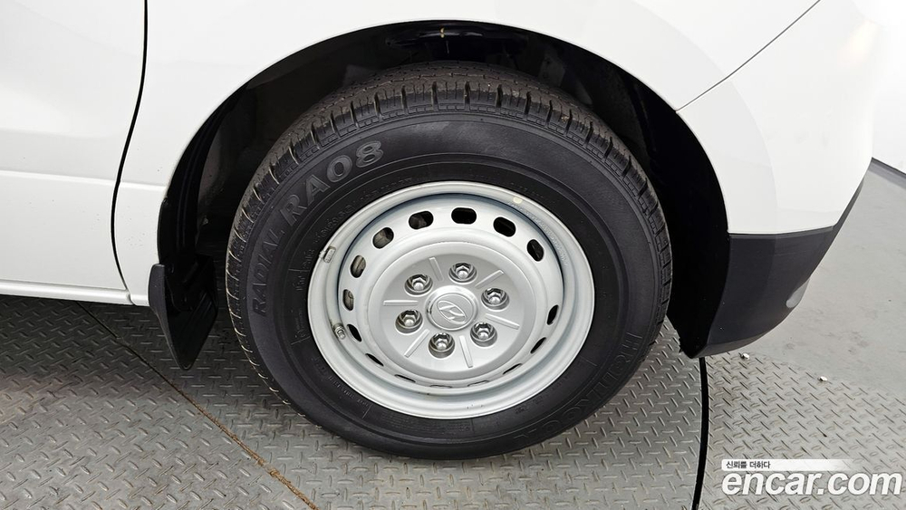 Hyundai The New Grand Starex Van 3-х местный (08.2019)